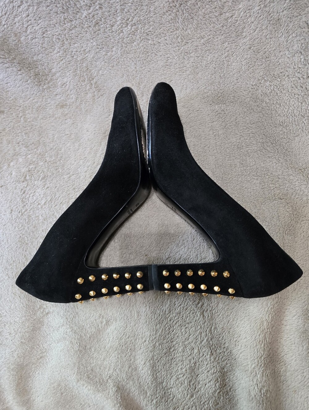 Gucci Jacquelyne Black Suede Gold Studded Block Heel Round Toe Pumps Size 39 - Picture 12 of 15